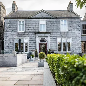 4* Hotel The Chester
